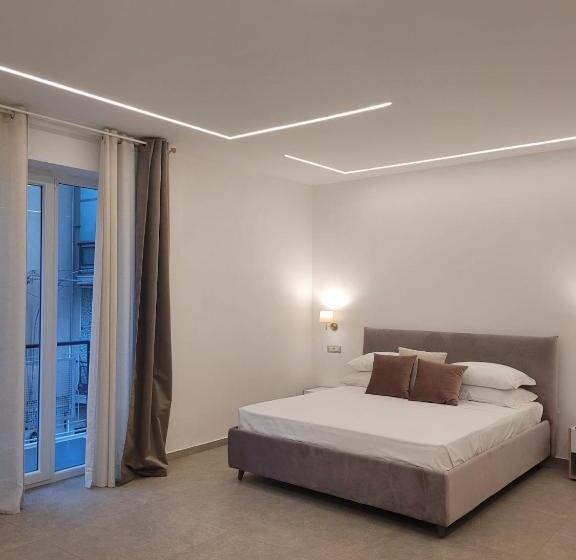 اتاق سوپریور با تخت بزرگ, Trinacria Luxury B&b
