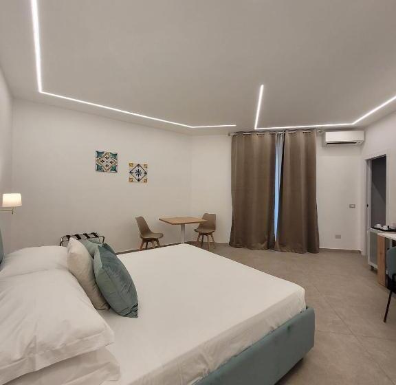 اتاق استاندارد با تخت بزرگ, Trinacria Luxury B&b