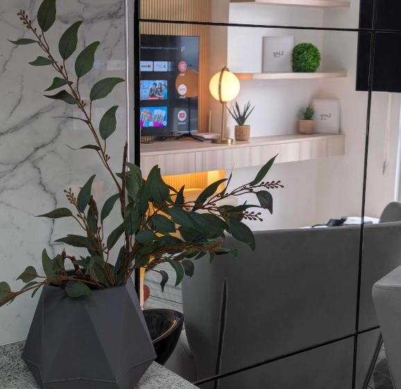 استودیوی استاندارد, Discover April Opulence   A Luxurious Urban Oasis At Cebu It Park