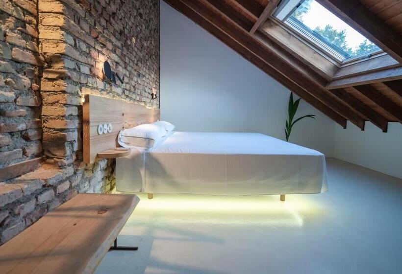 سوییت دوبلکس, La Moderna Suites