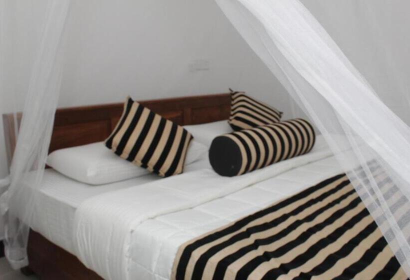 Quarto Triplo Deluxe, Sigiriya Ranasinghe Nature Villa