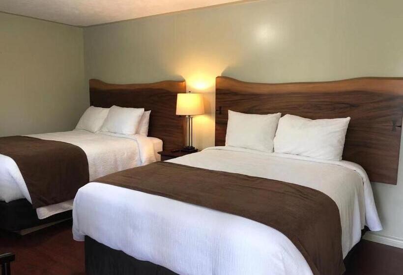 Номер Deluxe, Adventure The Bruce Inn   Recently Renovated With Outdoor Hot Tub