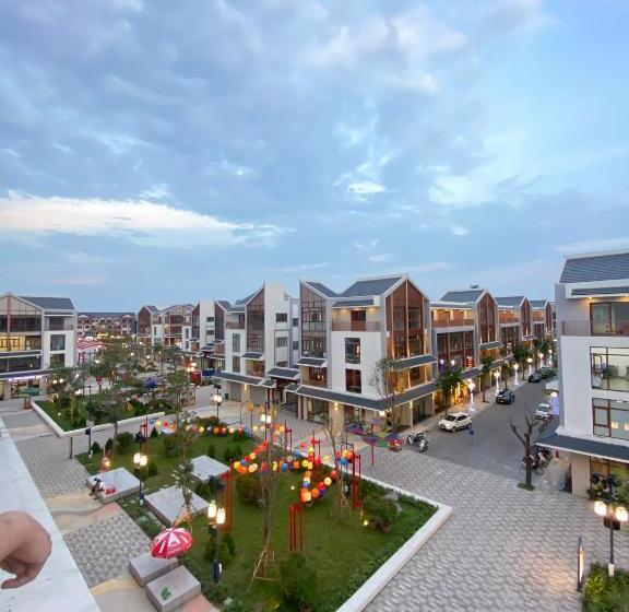 استودیوی سوپریور, Góc Homes
