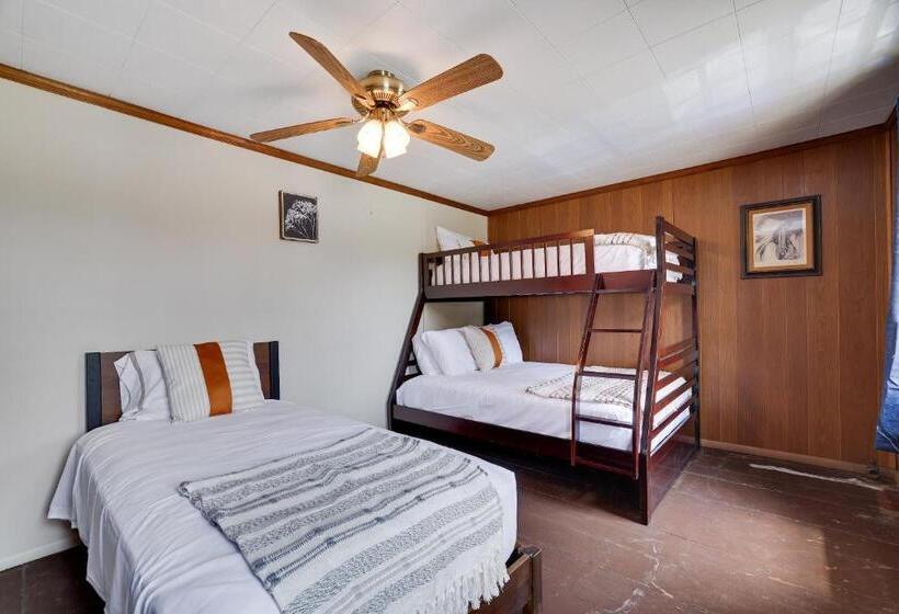 标准四人间共用浴室, The Narrowsburg Inn
