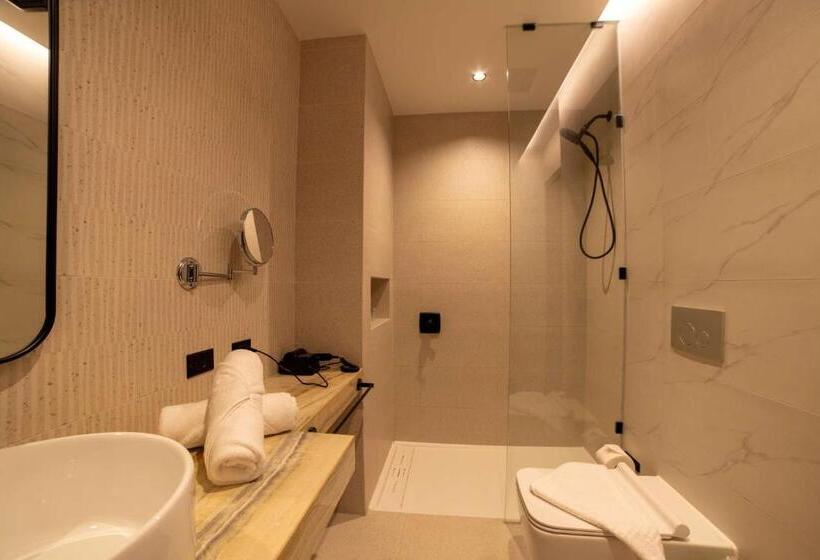 스탠다드 룸 킹사이즈 침대, Aiden By Best Western Georgetown Guyana