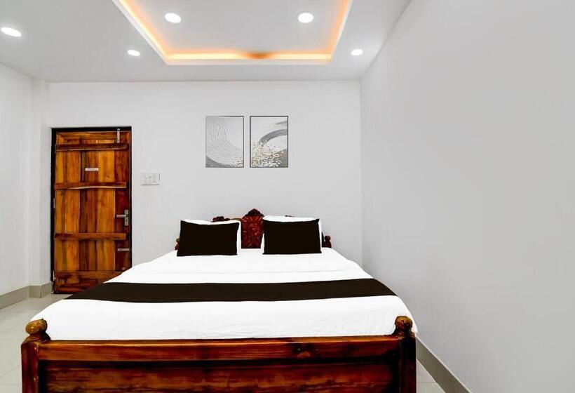 اتاق کلاسیک سه تخته, Oyo Maa Gouri Guest House