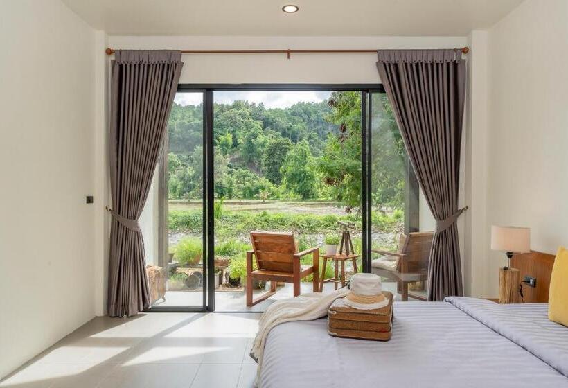 Номер Deluxe, Sirin Farm Chiang Rai