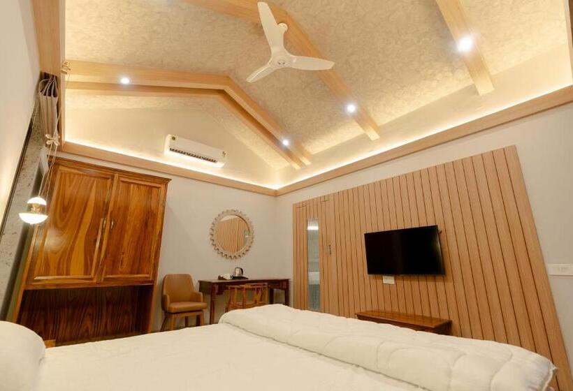 کابین, Green Windows Resort