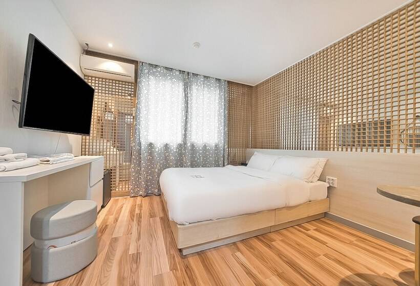 Номер Deluxe, One Stay
