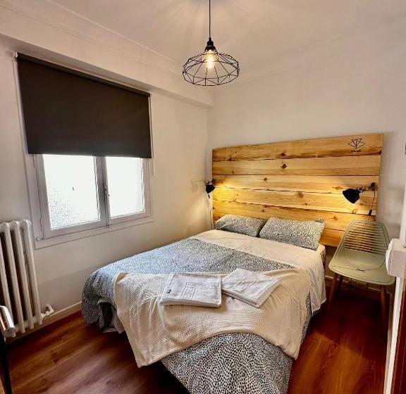 חדר סטנדרט חדר אמבטיה משותף, Hostal Atuaire Home