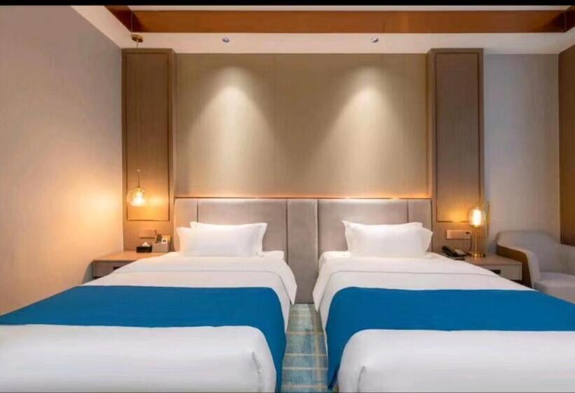 Номер Deluxe, Poltton International Apartment Hotel   Yangjiang Donghui Plaza