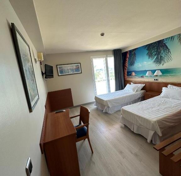 Четырехместный Номер Superior, Cambrils Paradise