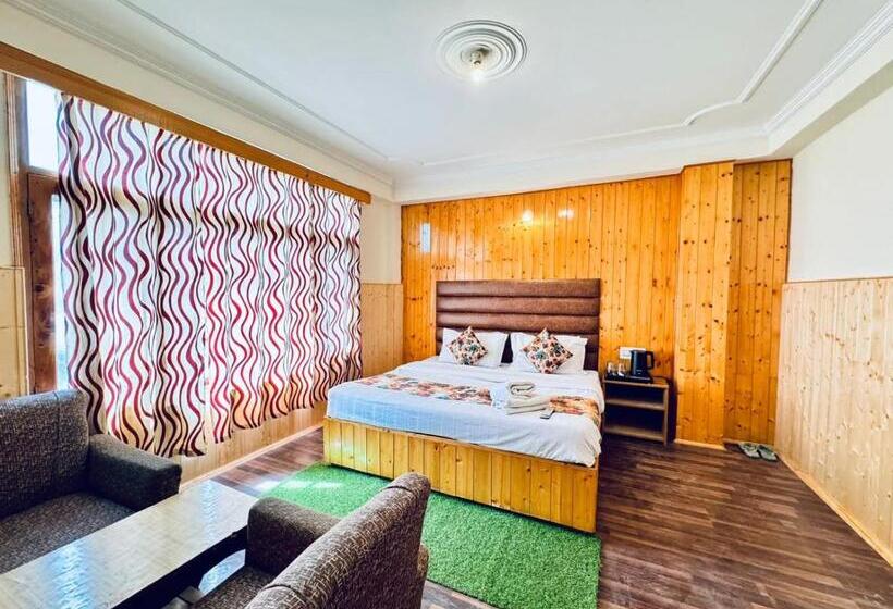 스탠다드 룸 킹사이즈 침대, Suraj Retreat Inn
