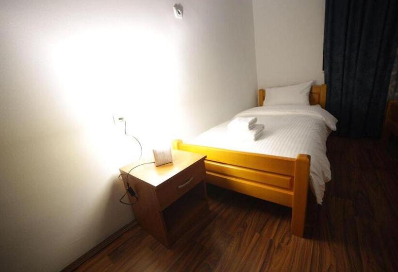 اتاق استاندارد, Apartmani Prenociste Dajevic Hotel Tara Pljevlja