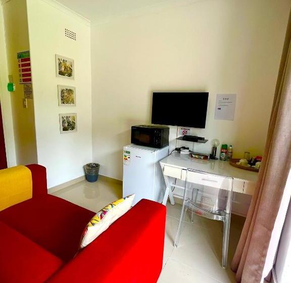 اتاق استاندارد, Swane’s Guesthouse