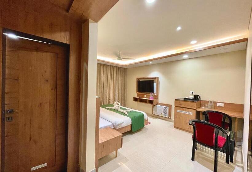 اتاق اکونومی, New Hotel Rockbay In Puri ! Swimming Pool, Near Sea Beach And Temple Fully Air Conditioned Hotel Wit