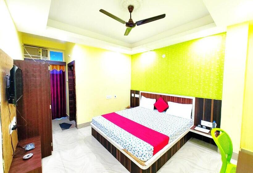 Номер Deluxe, Sashi Puri   Near Golden Sea Beach And Temple Fully Air Conditioned Hotel With Parking Facility, Bes