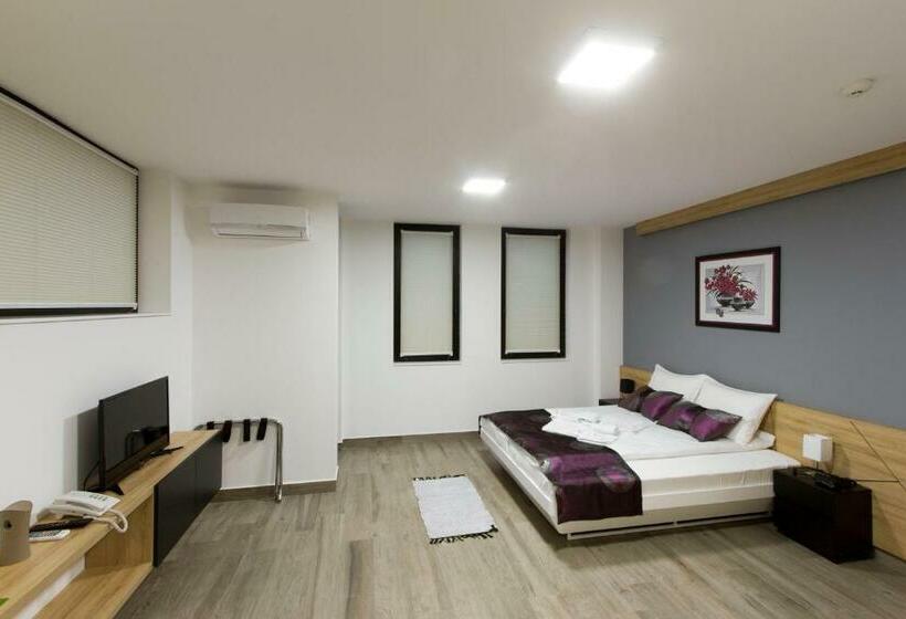 سوییت اجرایی, B&b Nataly 2