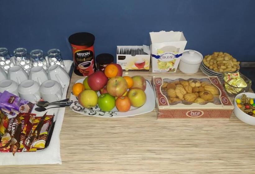 اتاق استاندارد سه نفره, Cth Baku Hostel