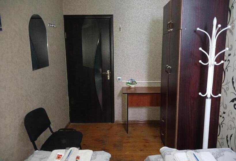 اتاق اکونومی, Cth Baku Hostel