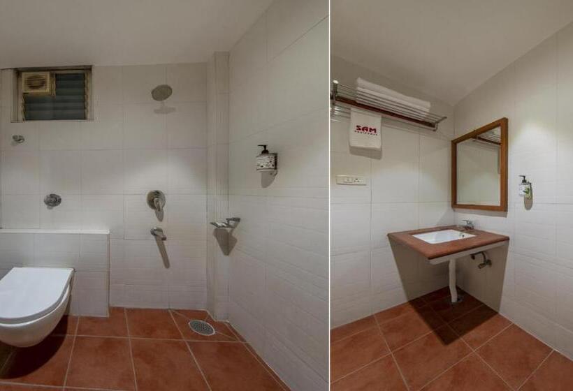 Номер Deluxe, Treebo Sam Residency