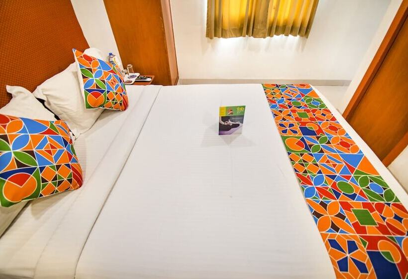 Номер Deluxe, Treebo Sam Residency