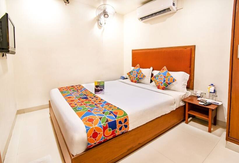 Номер Deluxe, Treebo Sam Residency