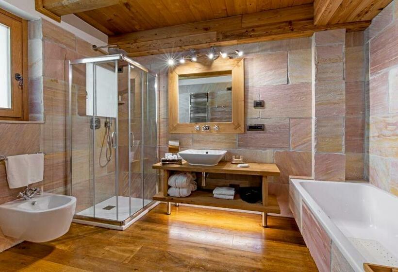 סוויטת ג'וניור, Fiocco Di Neve Relais & Spa