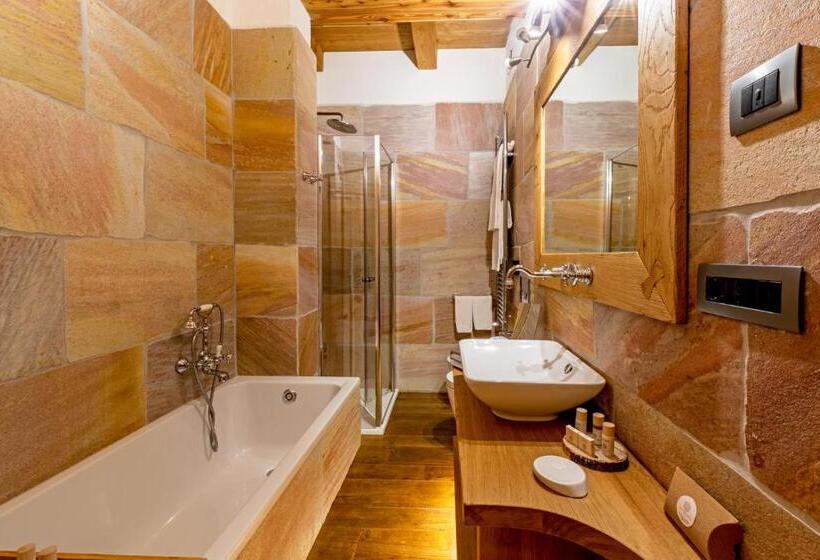 חדר משפחתי, Fiocco Di Neve Relais & Spa