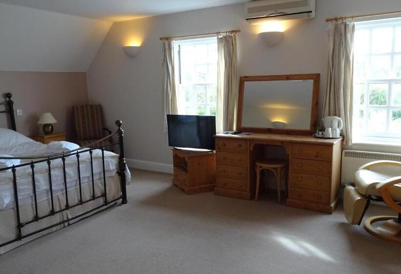 Quarto Superior, The Furze Bush Inn