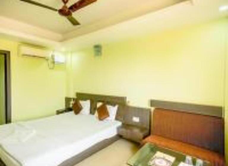 Номер Deluxe Кровать Кинг, Deep Gangainn Puri   Side Sea View Hotel Lift Wifi Facilities  By Morservices