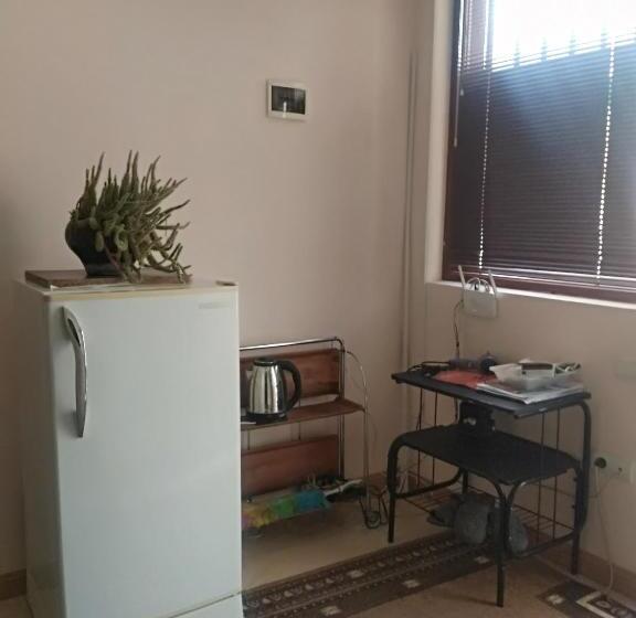 Superior Room, Komitas Avenue Guest House