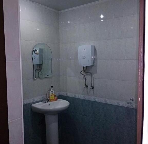 1 Bedroom Apartment, Komitas Avenue Guest House