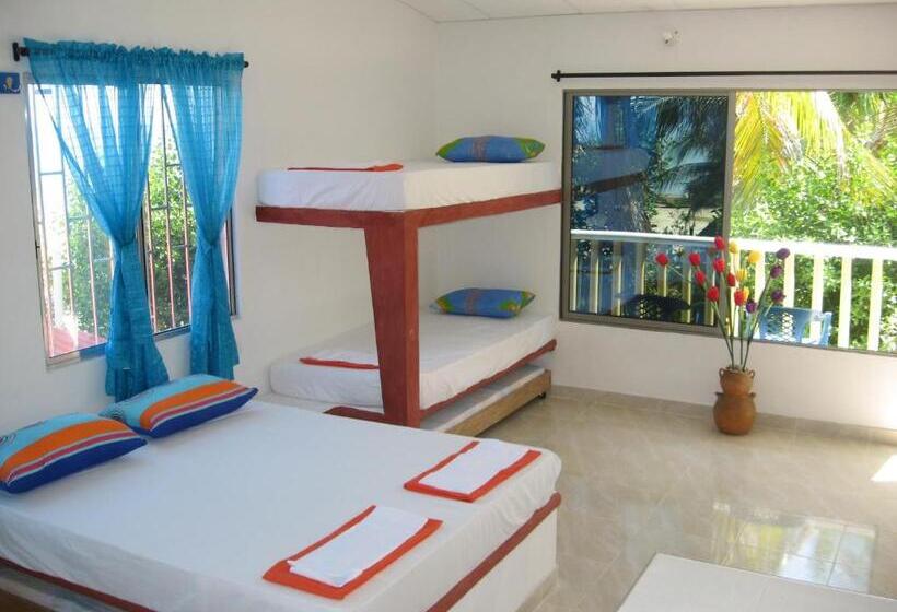 Estúdio Familiar, Cabanas Recreaciones