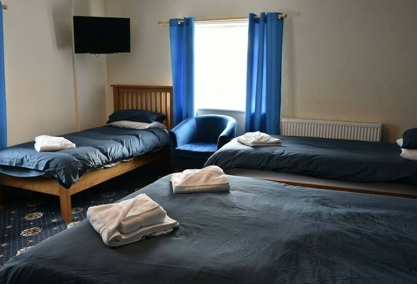 Family Room, Dinorben Arms