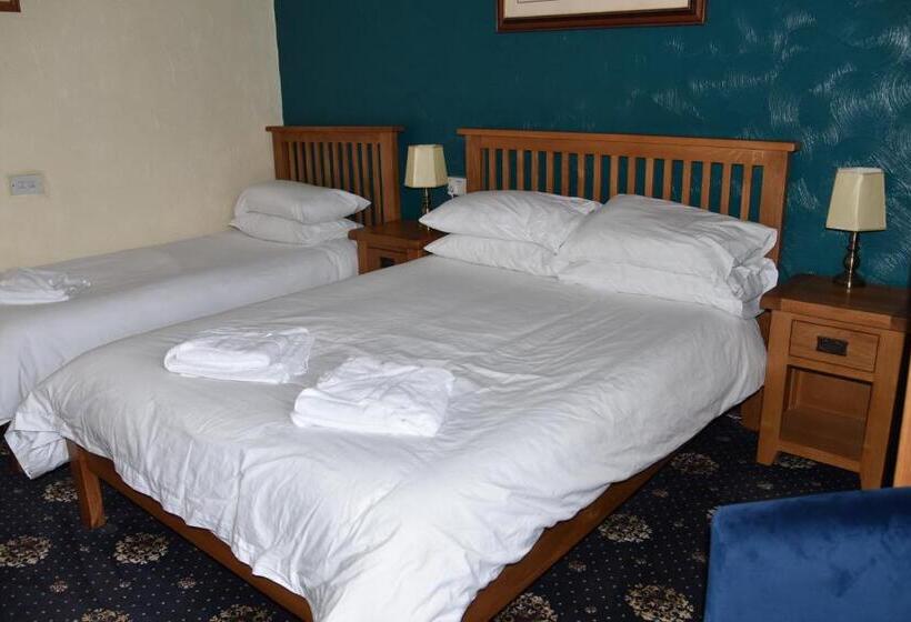 Family Room, Dinorben Arms