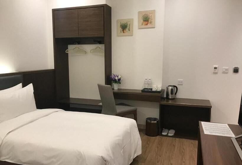 اتاق اکونومی, 晨光飯店