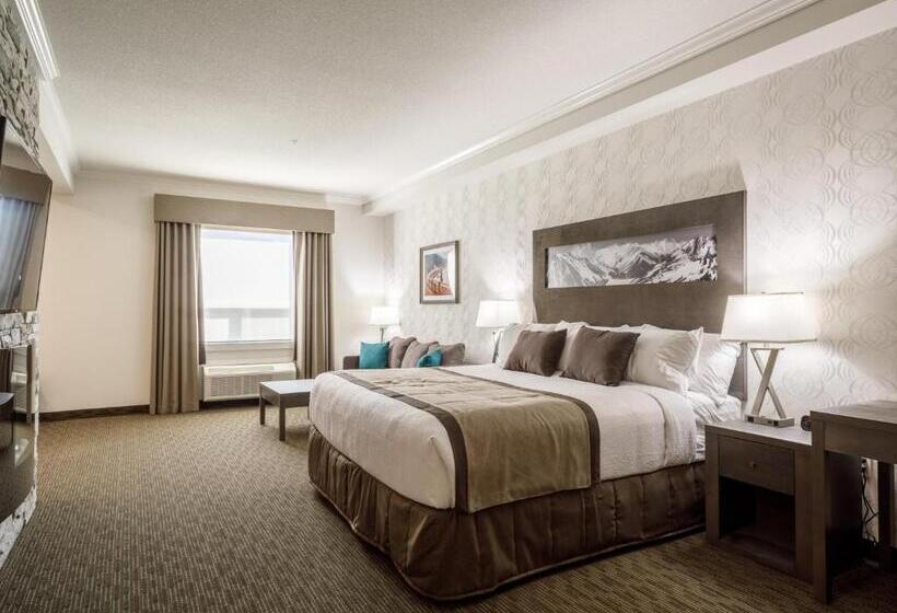 キングサイズベッドのスイートルーム, Ramada By Wyndham Revelstoke