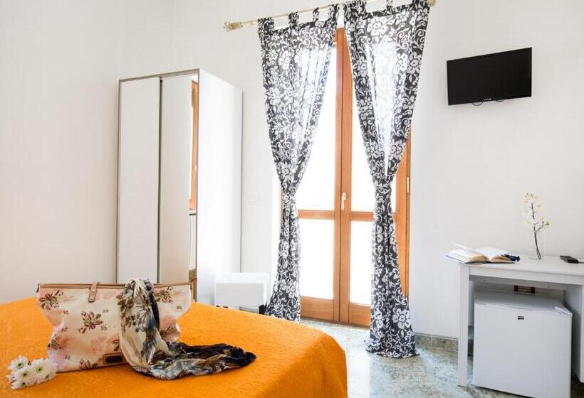 Номер Стандарт с Балконом, B&b Teta Vieste
