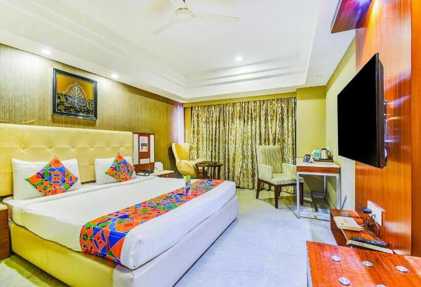 带大床的豪华间, Zip By Spree Hotels Orient, Nagpur