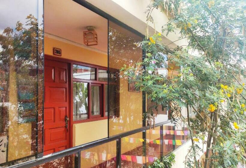 اتاق استاندارد با چشم‌انداز باغ, Huaraz Colonial