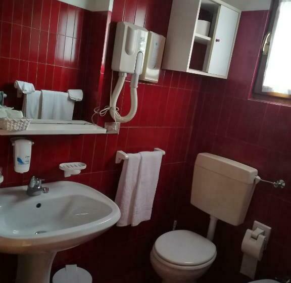Номер Стандарт с Балконом, Albergo Krissin
