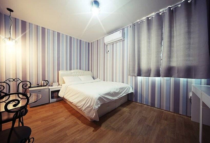 Номер Deluxe, Gunsan La Siesta