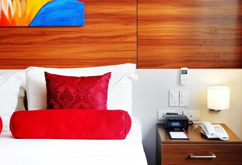 3 Bedroom Suite, Valero Grand Suites By Swissbel
