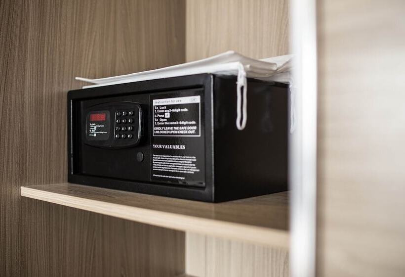 سوییت, Valero Grand Suites By Swissbel