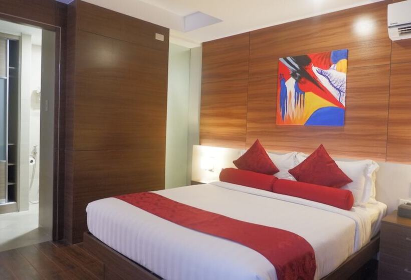 3 Bedroom Suite, Valero Grand Suites By Swissbel