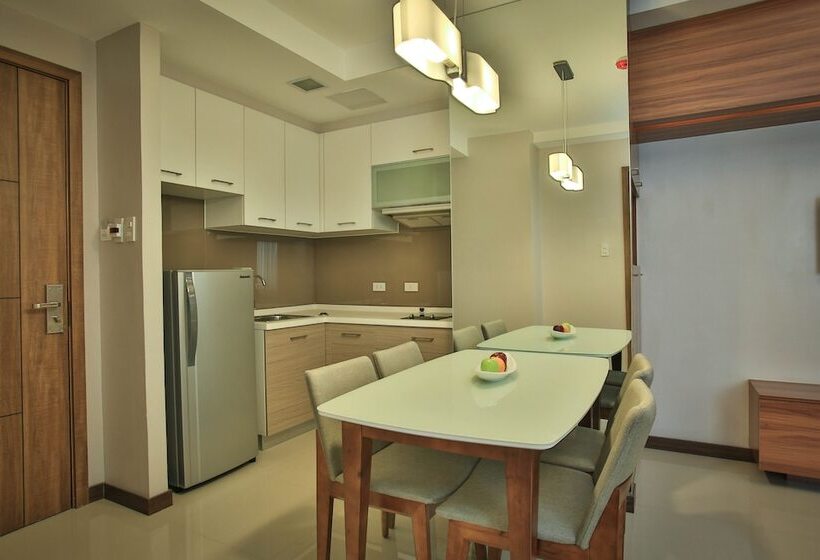 3 Bedroom Suite, Valero Grand Suites By Swissbel