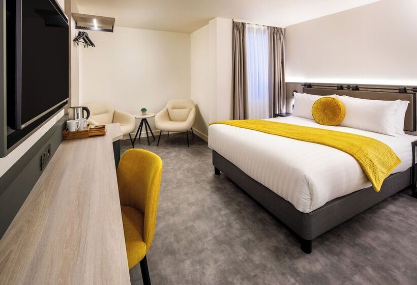 Номер Superior, Southgate Hotel London