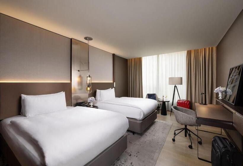 اتاق کلاب, Intercontinental   Ljubljana, An Ihg