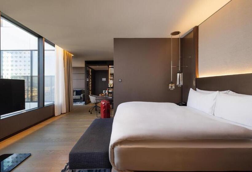 سوییت جونیور, Intercontinental   Ljubljana, An Ihg